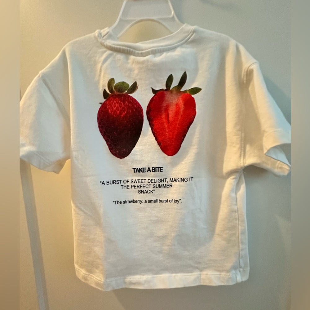Cute T-shirt by Zara